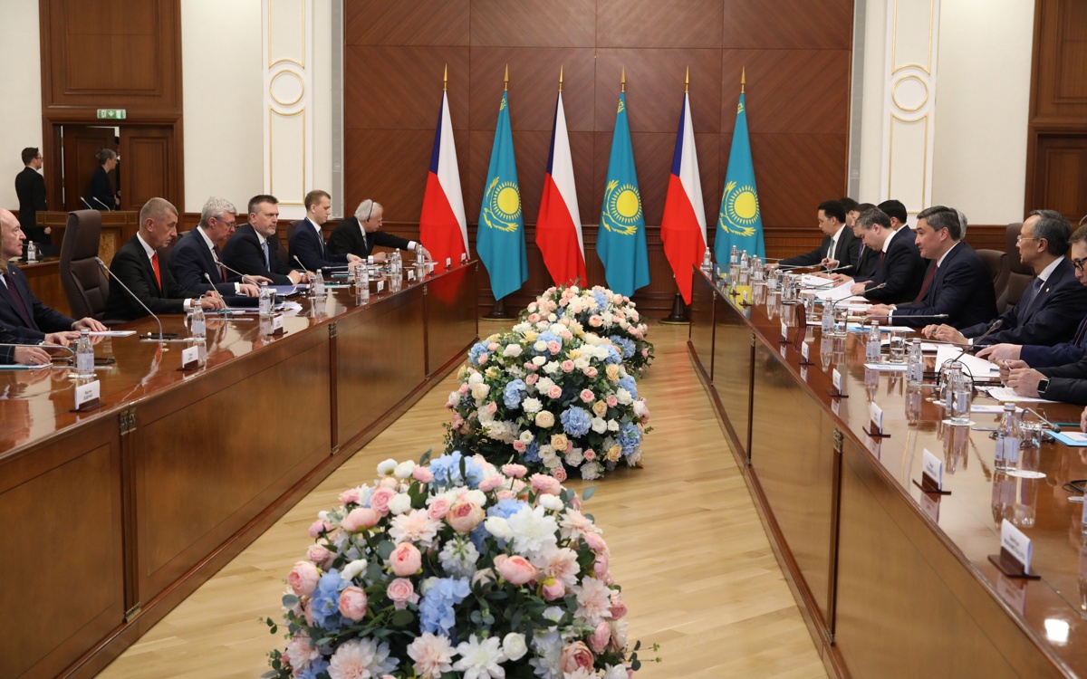 Kazakhstan, Czech Republic sign six agreements at business forum