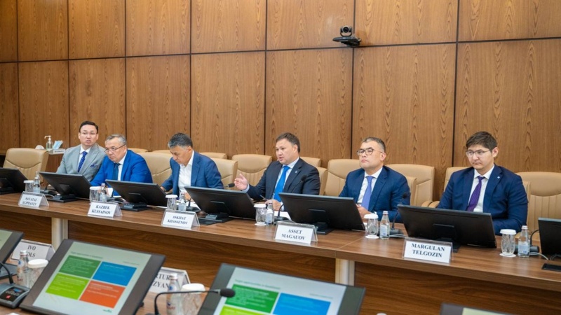 KMG, Air Products explore cooperation prospects