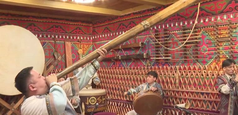 Жас сарбаздар әскери қайраткерлермен жүздесті