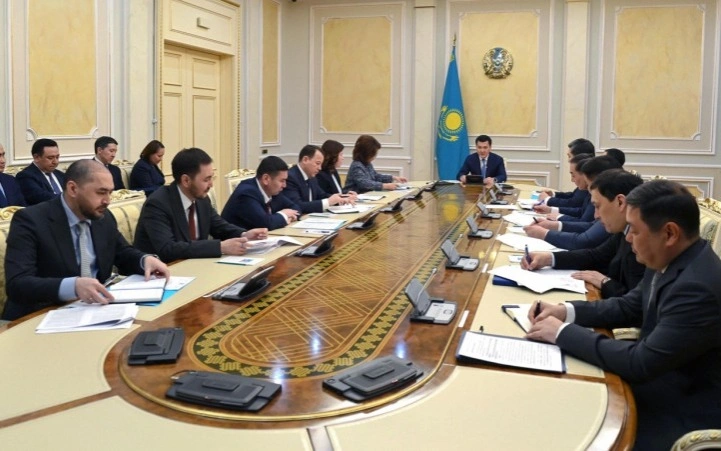 Erlan Karin holds meeting on strengthening interethnic accord