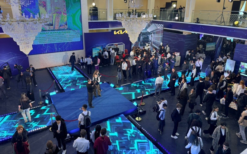 Robots, drones, and AI: Qostanai Tech festival wows visitors