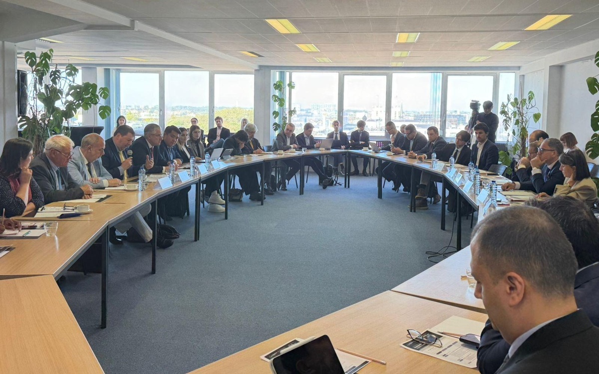 Ормуз бұғазының жабылуы «Орта дәлізге» сұранысты арттырып отыр