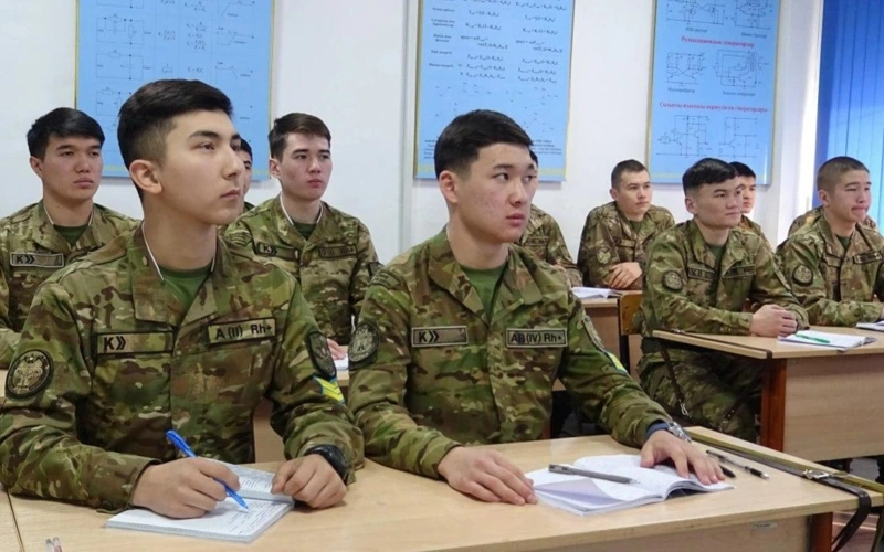 курсанты, военный вуз, военные