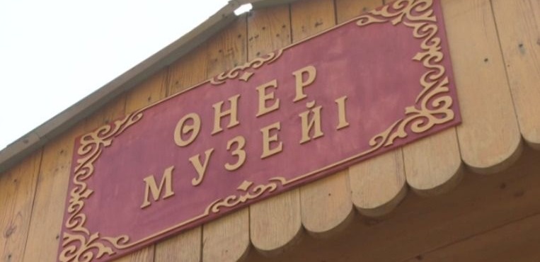 Жас сарбаздар әскери қайраткерлермен жүздесті