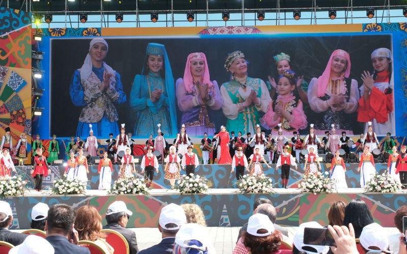 Almatyda Qazaqstan halqynyń birligi kúni qalaı atap ótiledi 