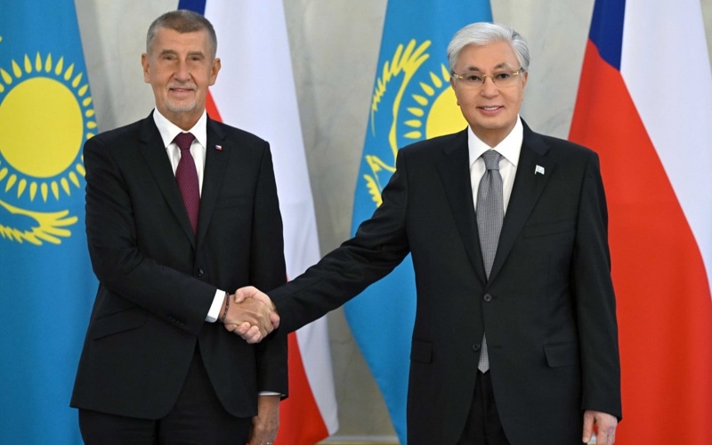 Мемлекет басшысы Қасым-Жомарт Тоқаев пен Чехия Премьер-министрі Андрей Бабиш шағын құрамда келіссөз жүргізді