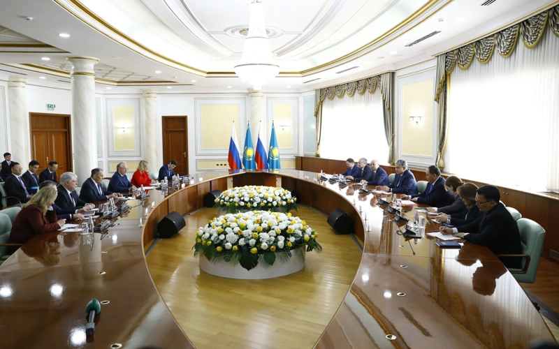 Ермек Көшербаев пен Сергей Лавров келіссөз өткізді 