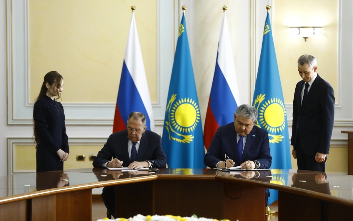 Kazakhstan and Russia Foreign Ministries sign cooperation plan for 2027–2028