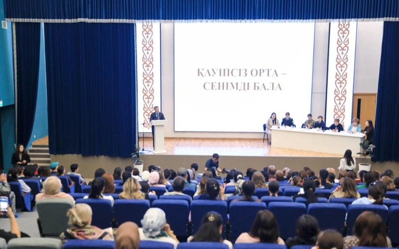 Astanada balalar quqyqtaryn qorǵaý jónindegi komıssııalardyń jumysy kúsheıtildi