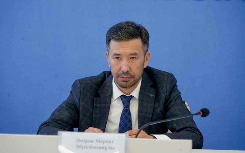 Мерхат Амиров