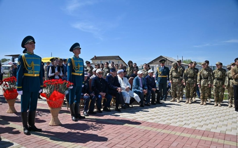 Ақмола облысында Халық қаһарманы Рақымжан Қошқарбаевтың ерлігіне тағзым етілді