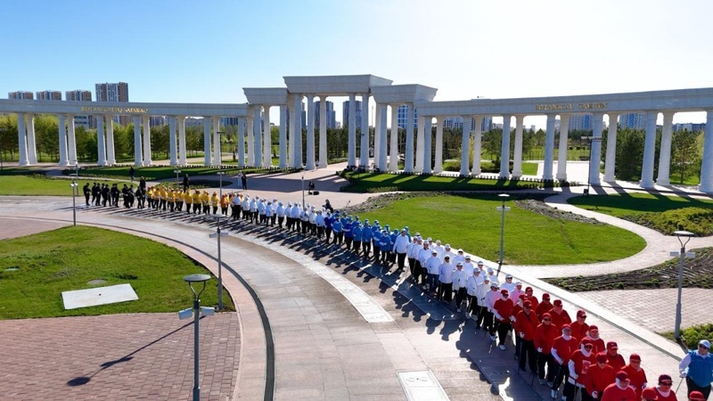 Астанада зейнеткерлер халықтар бірлігін насихаттап, ерекше акция өткізді