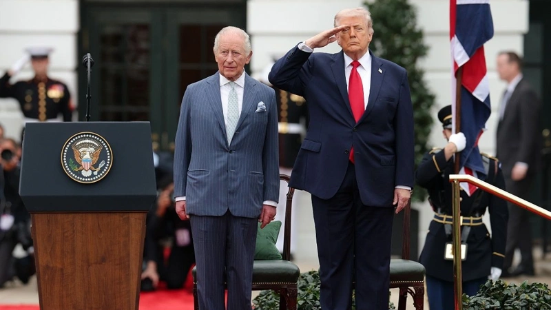 Трамп Чарльз III-тің құрметіне шотланд вискиін баж салығынан босатты