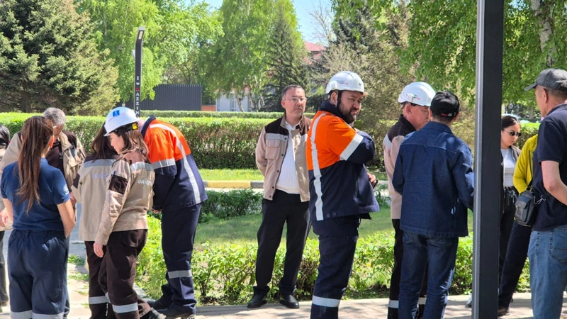 При взрыве на «Казцинке» обрушился цех, в зоне ЧП находились 32 человека