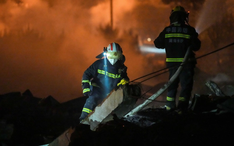 21 killed, 61 injured in central China fireworks plant explosion