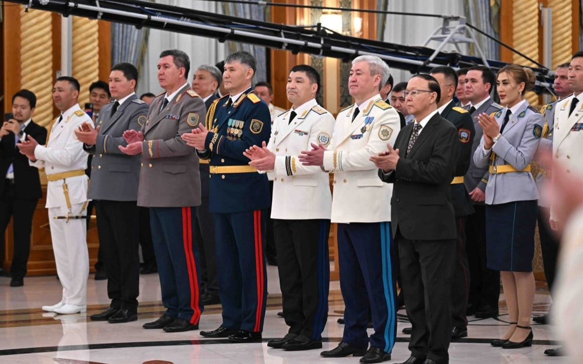 мемлекеттік марапат және әскери шен тапсыру рәсімі