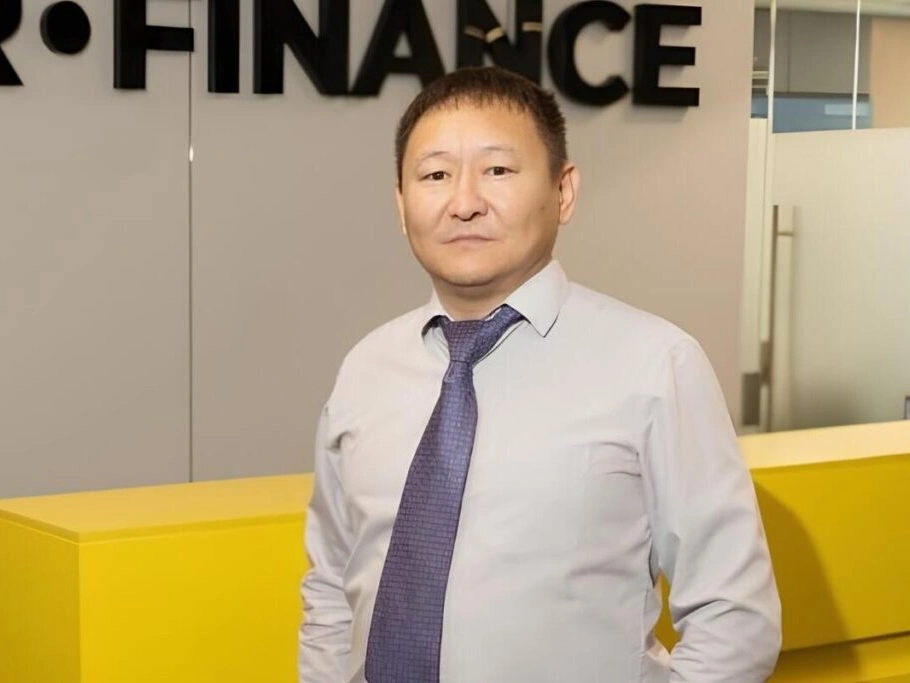 Финансовый советник R-Finance Арман Байганов