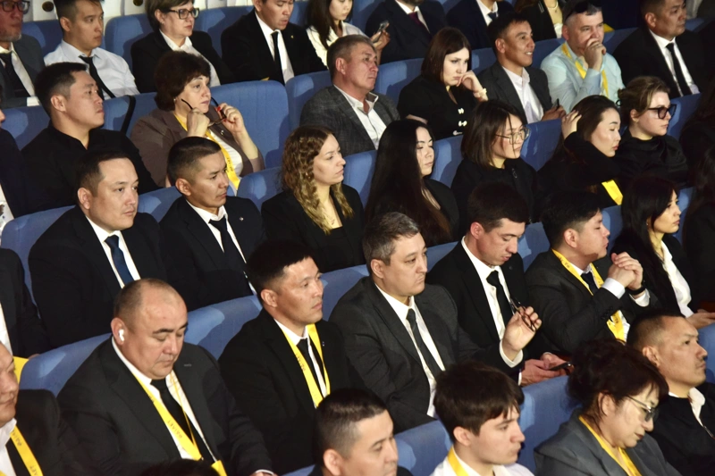 Более 9 тысяч членов и делегаты со всех регионов: в Астане проходит съезд «Әділет»