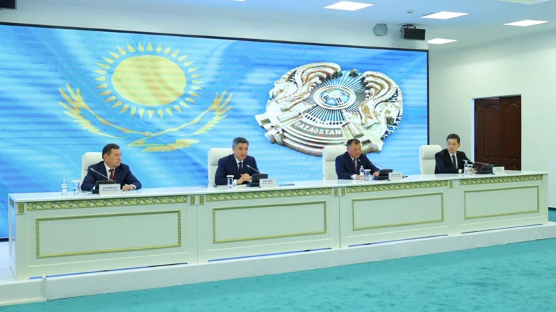 Олжас Бектенов Қызылорда облысының активіне өңірдің жаңа әкімін таныстырды