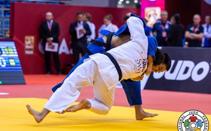 Jalǵas Qaırolla dzıýdodan Astanadaǵy Grand Slam týrnıriniń altyn medali úshin baq synaıdy