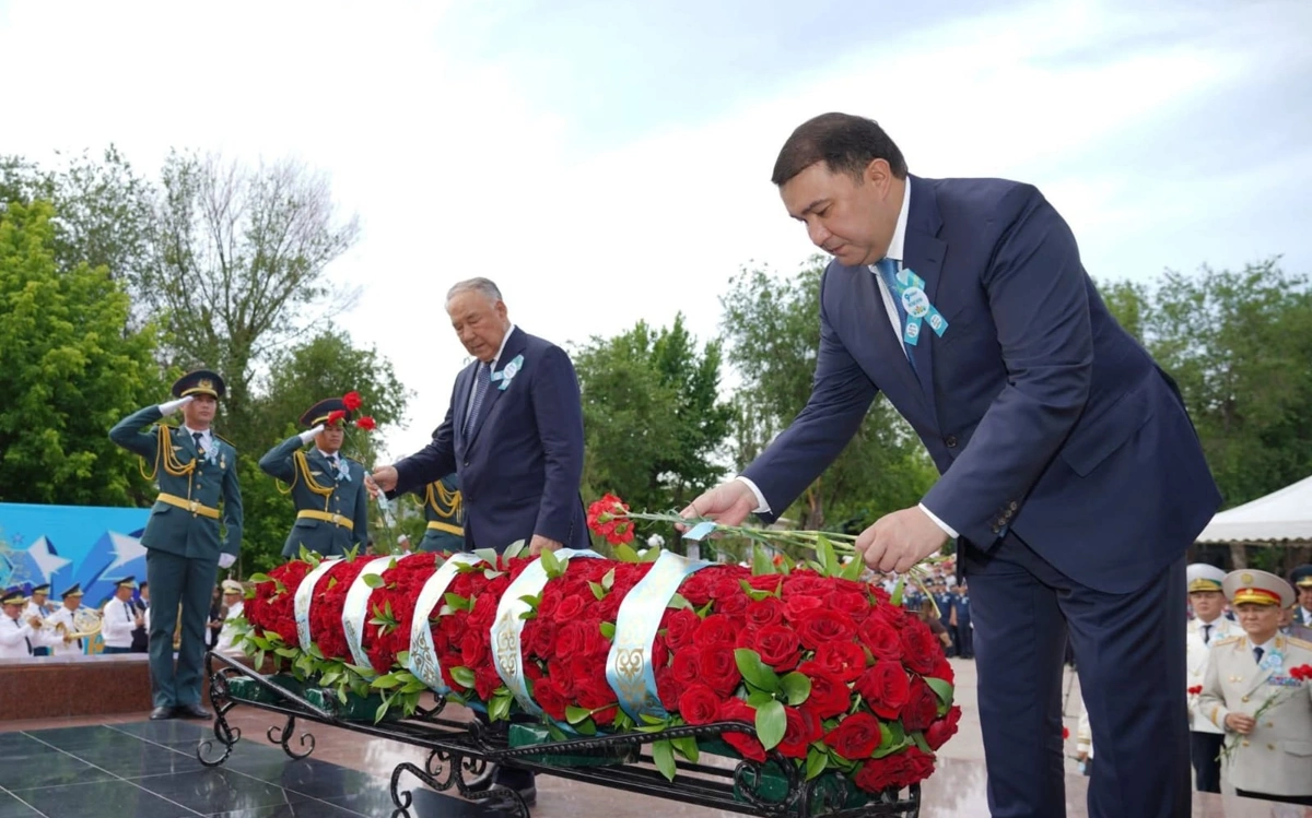 Жители Туркестанской области торжественно отметили 81-летие Великой Победы
