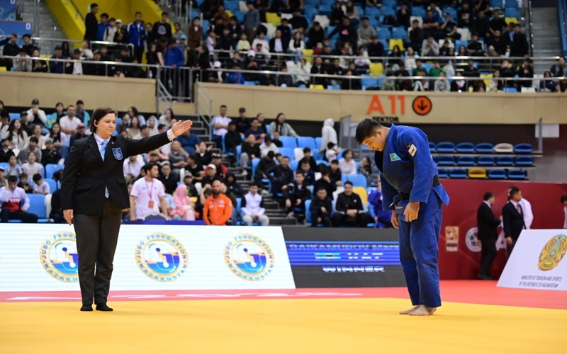 Астанадағы Grand Slam турнирі: Камила Берліқаш пен Марат Байқамуров финалға шықты 