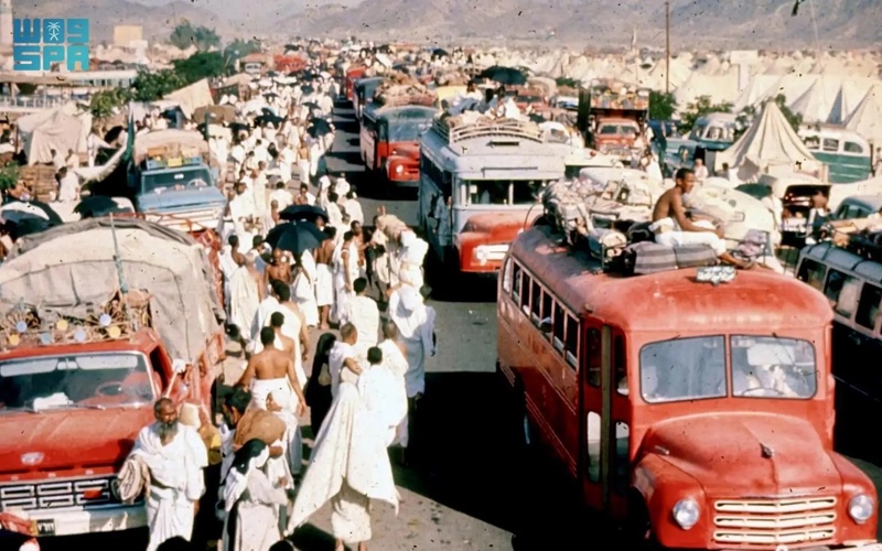 Evolution of Hajj transportation: From caravans to AI-powered networks Evolution of Hajj transportation: From caravans to AI-powered networks