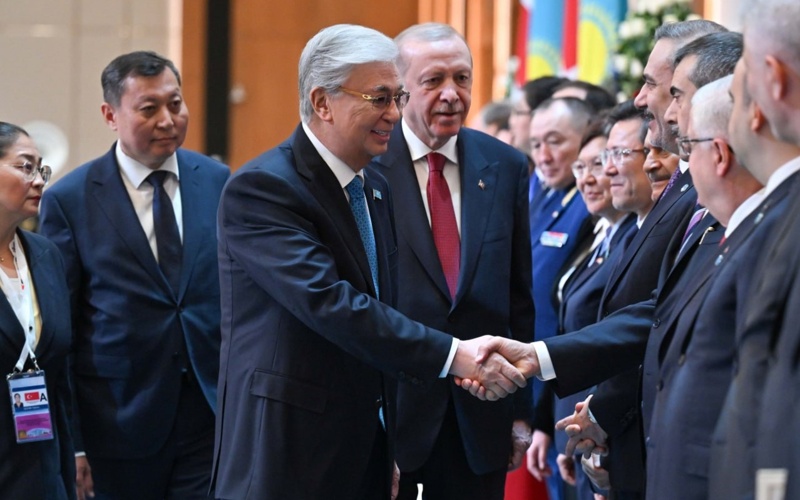 Tokayev and Erdoğan meet at Independence Palace in Astana for talks 
