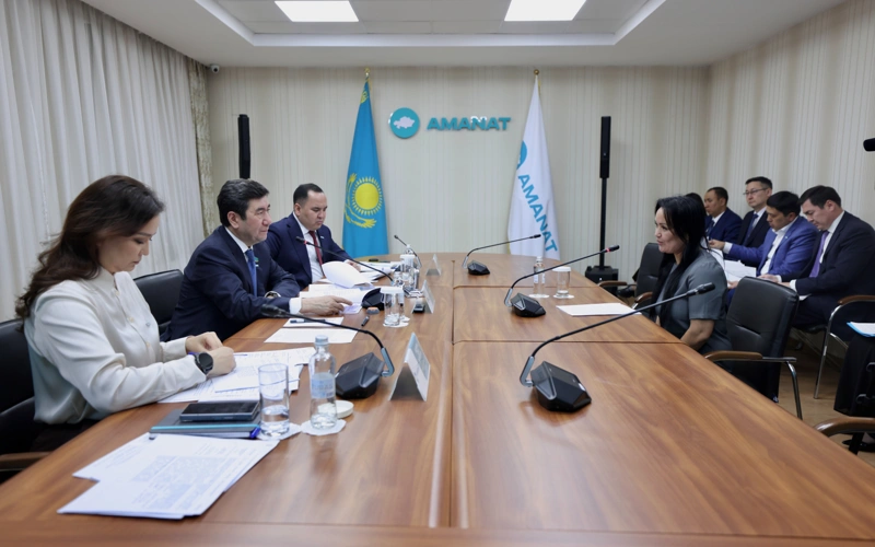 Инфрақұрылым, жалақы және байланыс: елордалық қабылдауда өзекті мәселелер қаралды