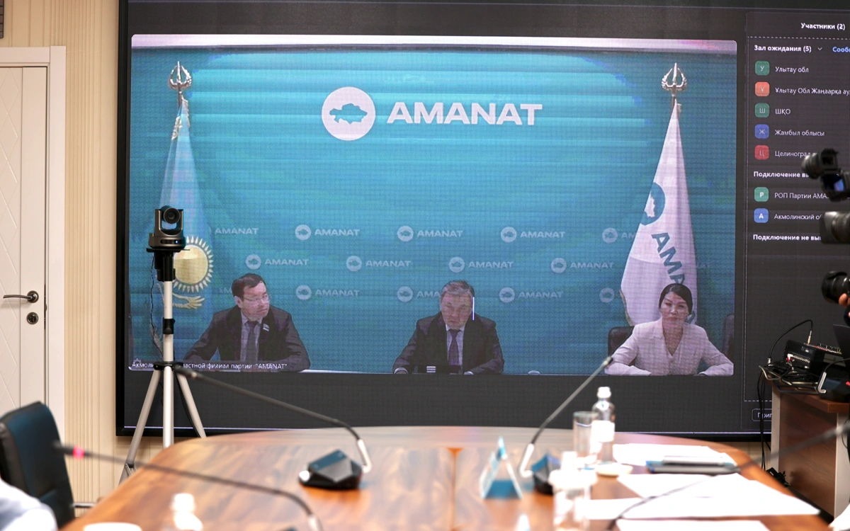 Инфрақұрылым, жалақы және байланыс: елордалық қабылдауда өзекті мәселелер қаралды
