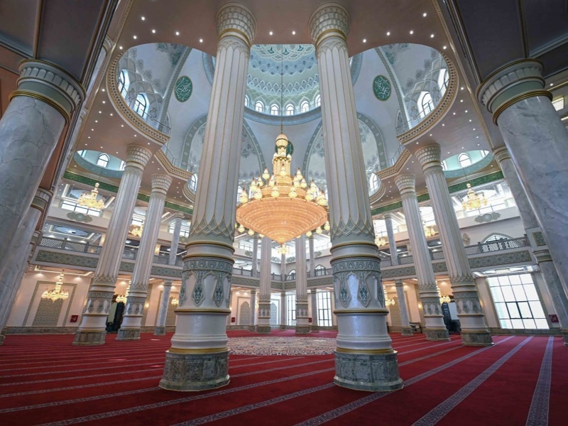 Kazakh, Uzbek presidents tour new mosque in Turkistan 