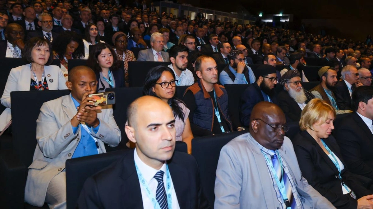 Олжас Бектенов Бакуде өткен World Urban Forum сессиясына қатысты