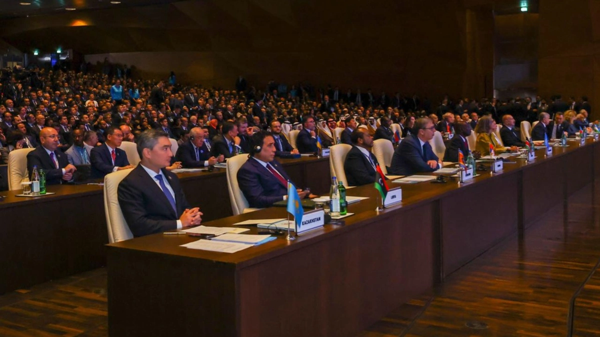 Олжас Бектенов Бакуде өткен World Urban Forum сессиясына қатысты