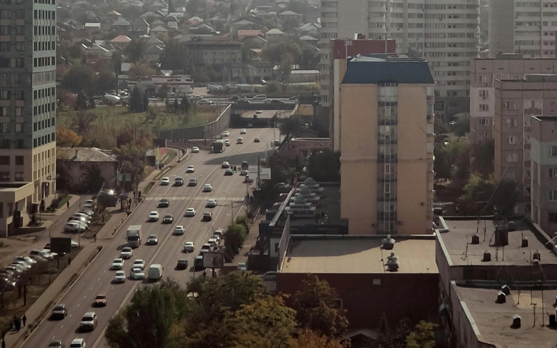 Алматыда бірнеше көшеде біржақты қозғалыс енгізіледі