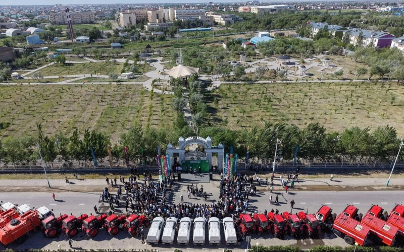 Qyzylordada ekologııalyq ınfraqurylymdy kúsheıtýge 26 tehnıka berildi