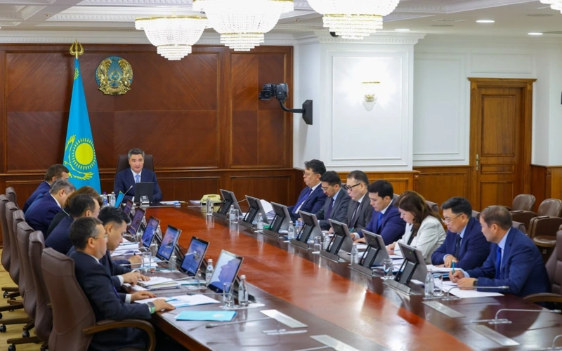 Бектенов поручил до конца недели обеспечить полную готовность детских центров отдыха