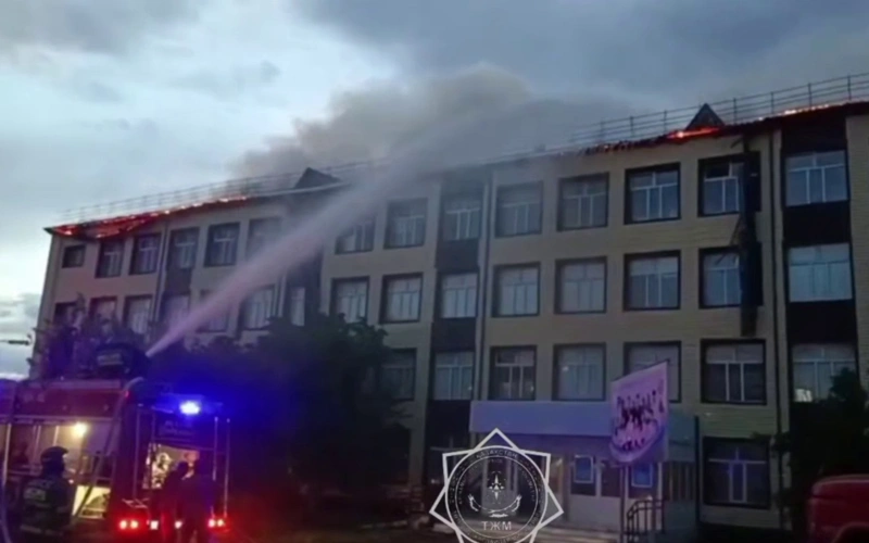 Пожар в здании школы в Аркалыке ликвидировали