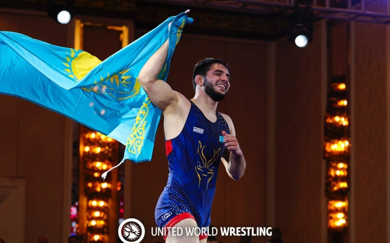 Азия чемпионаты: Отандық балуандар Въетнамда төрт медальға ие болды