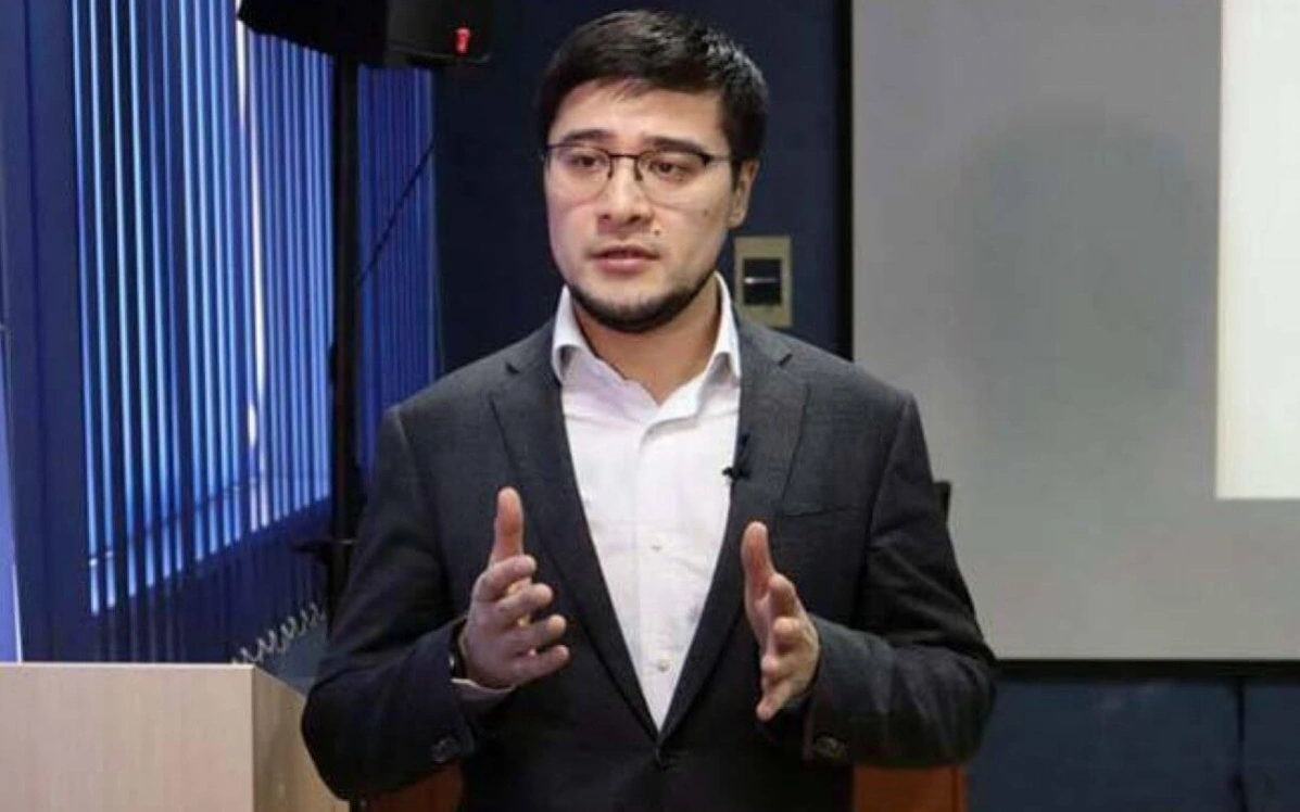 Денис Борисов