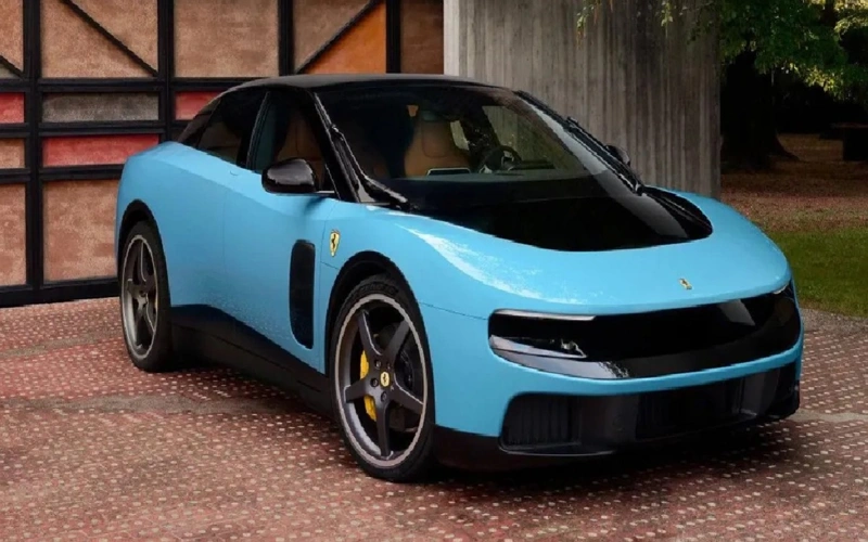 Новый электромобиль Ferrari Luce вызвал критику и падение акций
