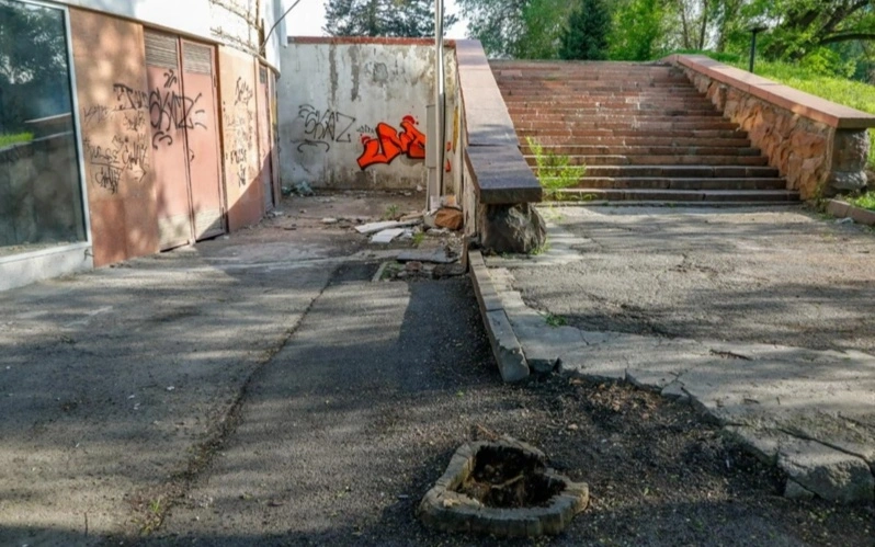 Дворец бракосочетаний в Алматы возвращают в управление города