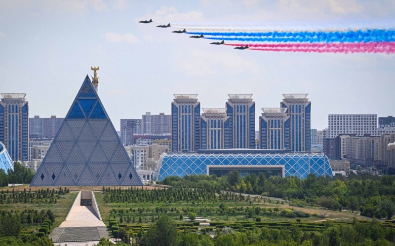 Tokayev, Putin
