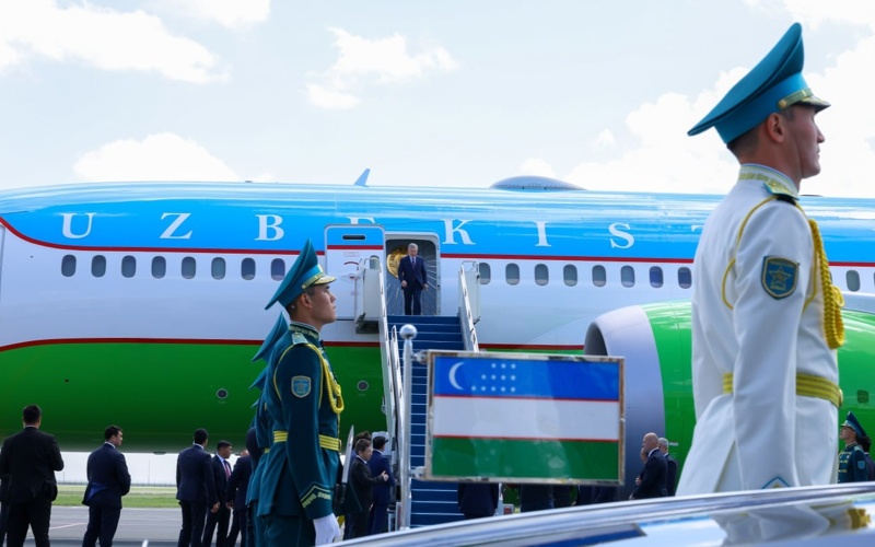 Uzbek President Shavkat Mirziyoyev arrives in Astana Uzbek President Shavkat Mirziyoyev arrives in Astana
