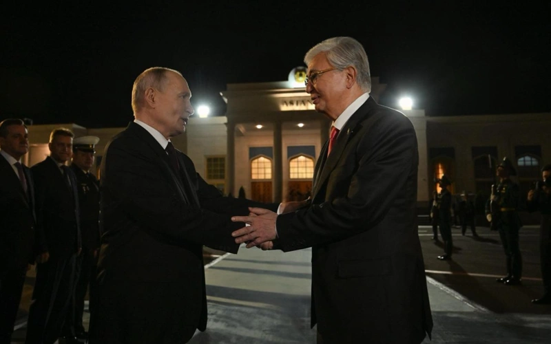 Касым-Жомарт Токаев проводил Владимира Путина в аэропорту Астаны