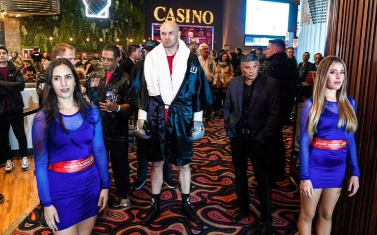 Двукратный призер Олимпиады из Казахстана получил бой в лиге главы UFC