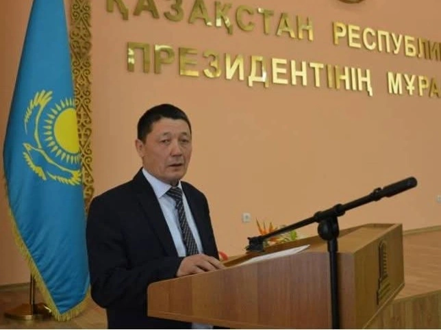  Болатбек Қуатов 