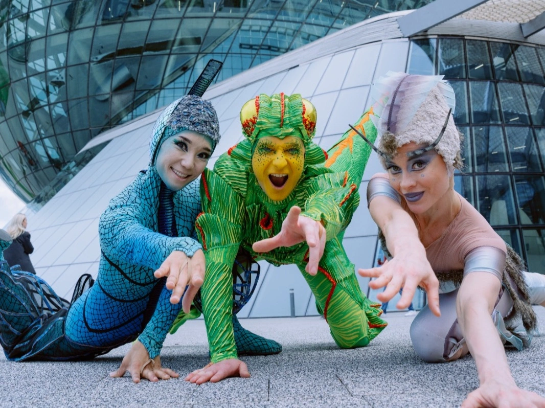  Cirque du Soleil