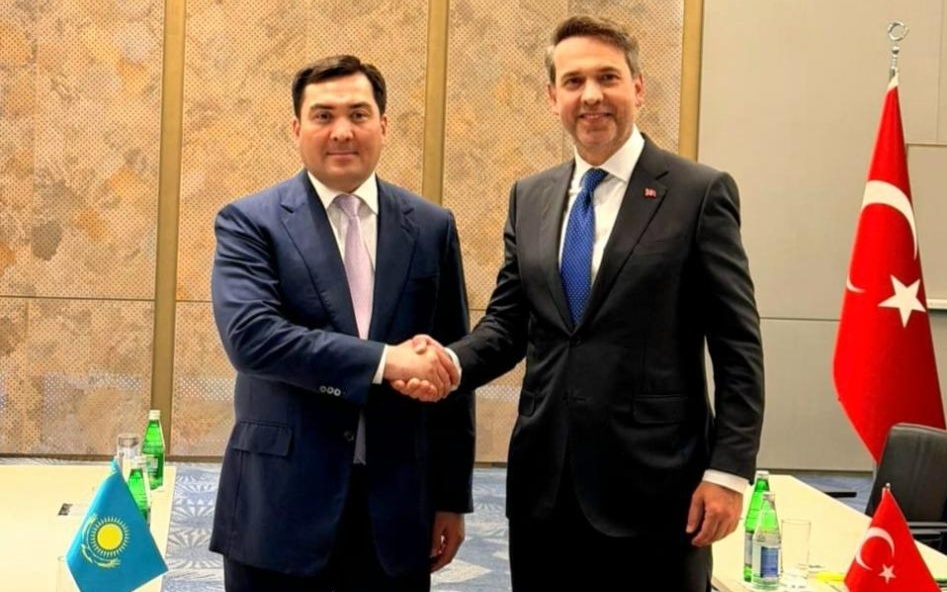 Kazakhstan and Türkiye explore expanded cooperation in petrochemicals and energy