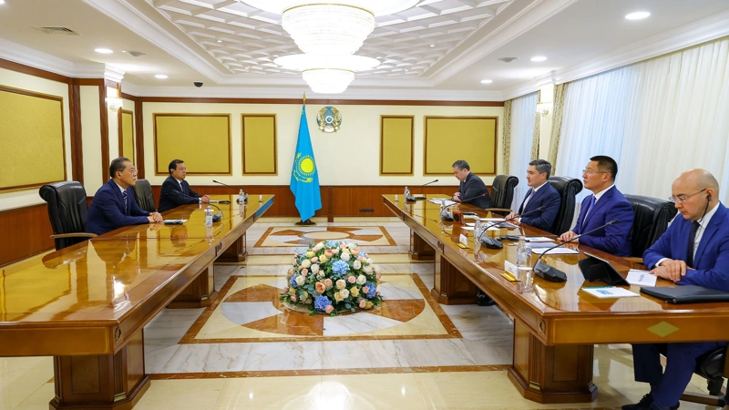 PM Bektenov discusses industrial park construction in Pavlodar region with Xinfa Group vice chairman 