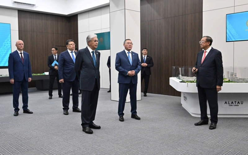 Head of State reviews progress of Alatau city development